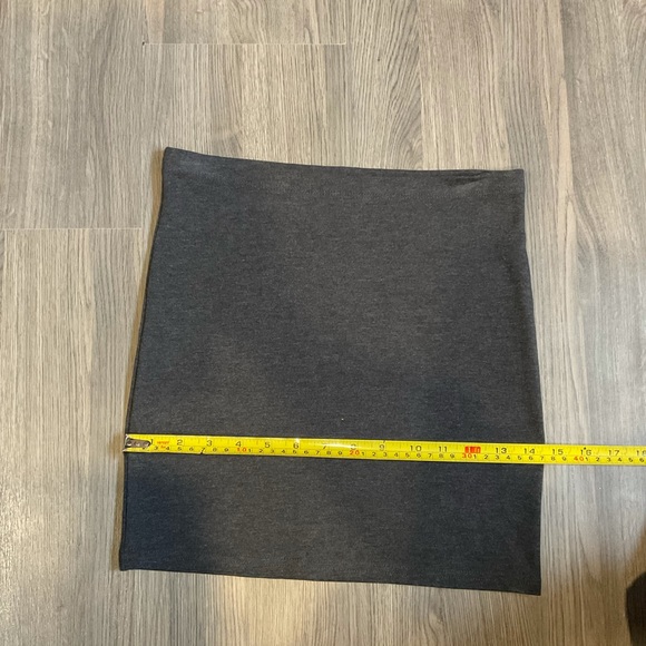 H&M Bodycon Mini Skirt - Picture 3 of 4